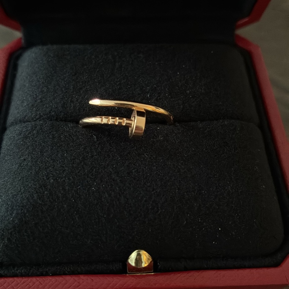 Cartier juste un clou ring